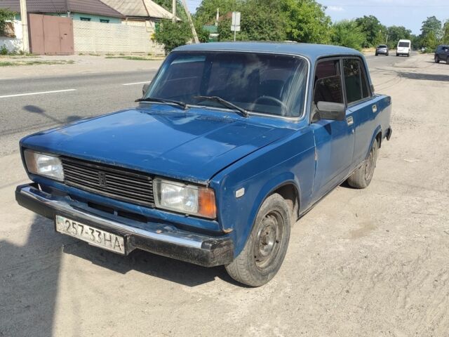 Синий ВАЗ 2105, объемом двигателя 0 л и пробегом 100 тыс. км за 404 $, фото 1 на Automoto.ua