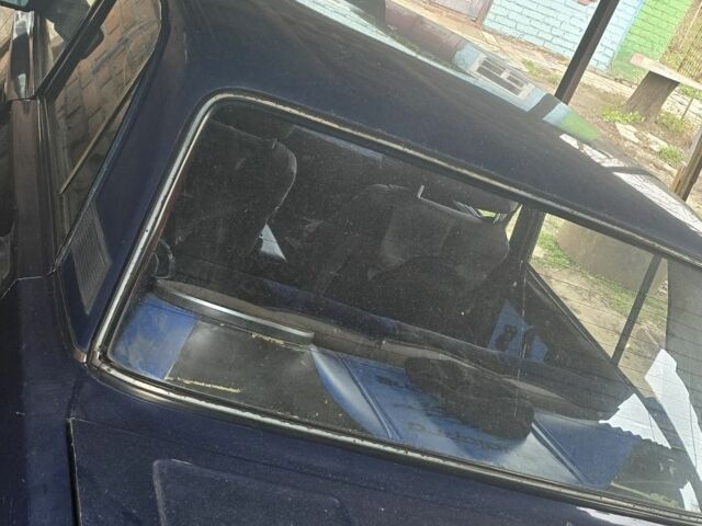 Синий ВАЗ 2105, объемом двигателя 1 л и пробегом 650 тыс. км за 321 $, фото 1 на Automoto.ua