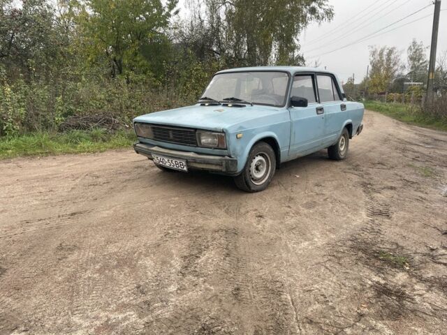 Синий ВАЗ 2105, объемом двигателя 0 л и пробегом 99 тыс. км за 349 $, фото 1 на Automoto.ua