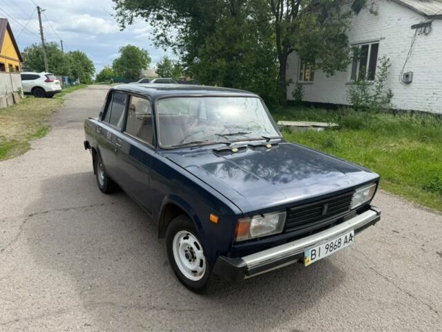 Синий ВАЗ 2105, объемом двигателя 1.5 л и пробегом 165 тыс. км за 494 $, фото 1 на Automoto.ua