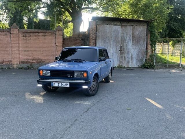 Синий ВАЗ 2105, объемом двигателя 1.2 л и пробегом 15 тыс. км за 1300 $, фото 1 на Automoto.ua