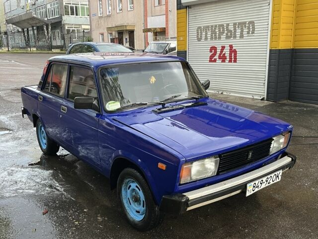 Синий ВАЗ 2105, объемом двигателя 1.5 л и пробегом 200 тыс. км за 750 $, фото 1 на Automoto.ua