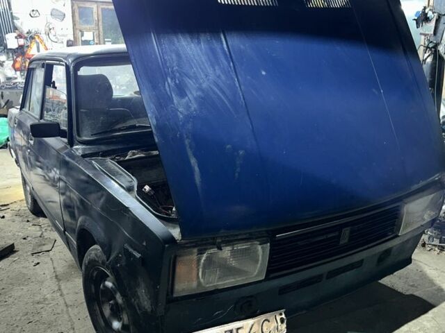 Синий ВАЗ 2105, объемом двигателя 1.2 л и пробегом 40 тыс. км за 335 $, фото 1 на Automoto.ua
