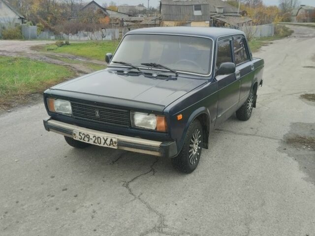 ВАЗ 2105 1991 в Балаклее на Automoto.ua Синий ВАЗ 2105, объемом двигателя 1.3 л и пробегом 644 тыс. км за 700 $, фото 1 на Automoto.ua