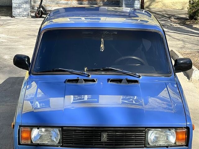 Синий ВАЗ 2105, объемом двигателя 1.5 л и пробегом 100 тыс. км за 999 $, фото 1 на Automoto.ua