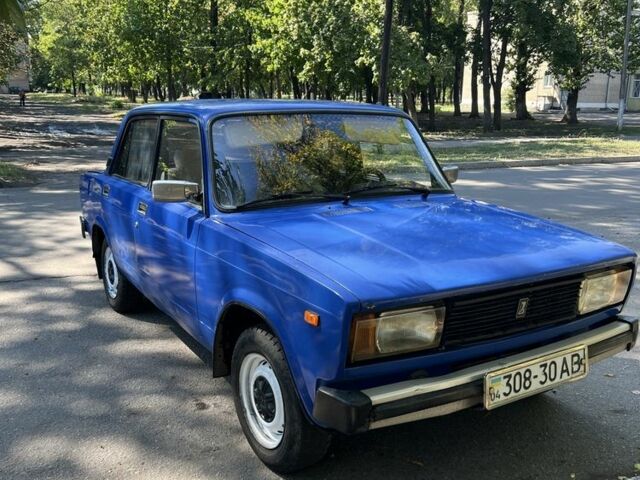 Синий ВАЗ 2105, объемом двигателя 1 л и пробегом 810 тыс. км за 561 $, фото 1 на Automoto.ua
