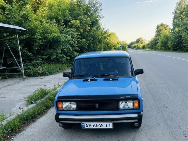 Синий ВАЗ 2105, объемом двигателя 1.5 л и пробегом 3 тыс. км за 991 $, фото 1 на Automoto.ua