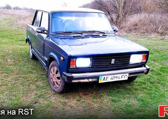 Синий ВАЗ 2105, объемом двигателя 1.5 л и пробегом 0 тыс. км за 590 $, фото 1 на Automoto.ua