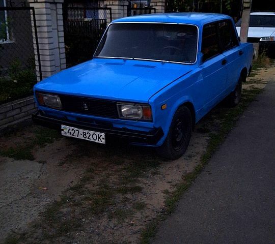 Синий ВАЗ 2105, объемом двигателя 1.3 л и пробегом 59 тыс. км за 300 $, фото 1 на Automoto.ua