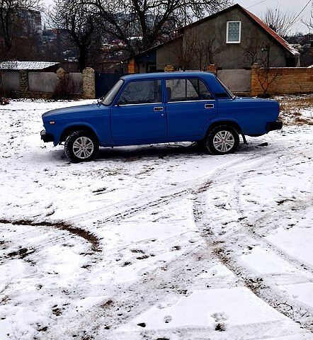 Синій ВАЗ 2105, об'ємом двигуна 1.3 л та пробігом 91 тис. км за 1150 $, фото 1 на Automoto.ua