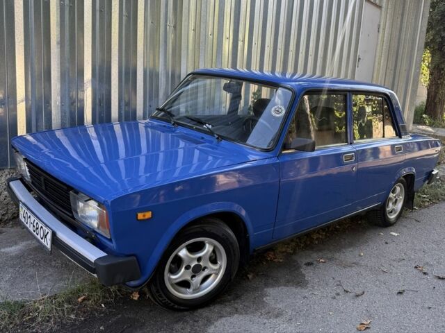 Синий ВАЗ 2105, объемом двигателя 1.5 л и пробегом 102 тыс. км за 1001 $, фото 1 на Automoto.ua