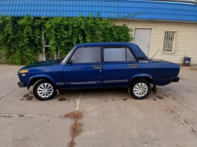 Синий ВАЗ 2105, объемом двигателя 1.5 л и пробегом 77 тыс. км за 673 $, фото 1 на Automoto.ua