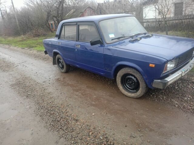 Синий ВАЗ 2105, объемом двигателя 1 л и пробегом 1000 тыс. км за 426 $, фото 1 на Automoto.ua