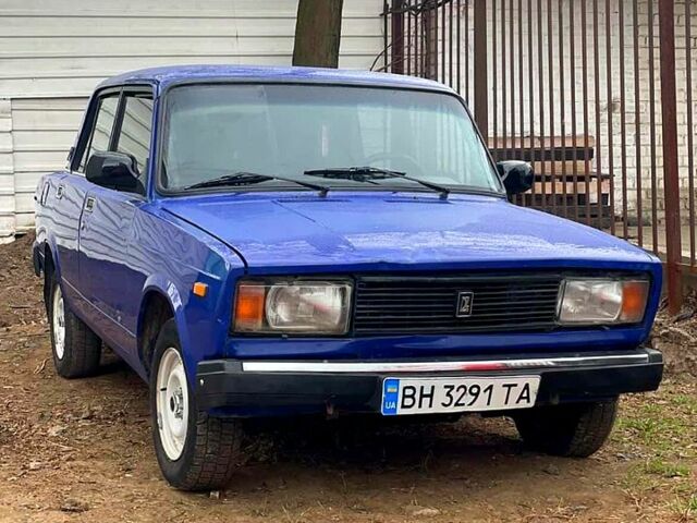 Синий ВАЗ 2105, объемом двигателя 1.5 л и пробегом 100 тыс. км за 899 $, фото 1 на Automoto.ua