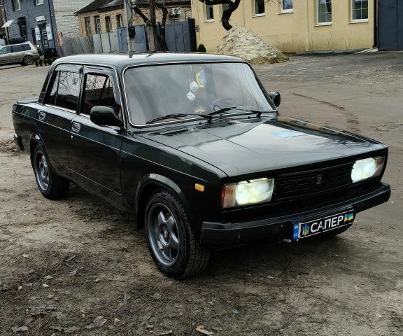 Зеленый ВАЗ 2105, объемом двигателя 1.3 л и пробегом 10 тыс. км за 1286 $, фото 1 на Automoto.ua