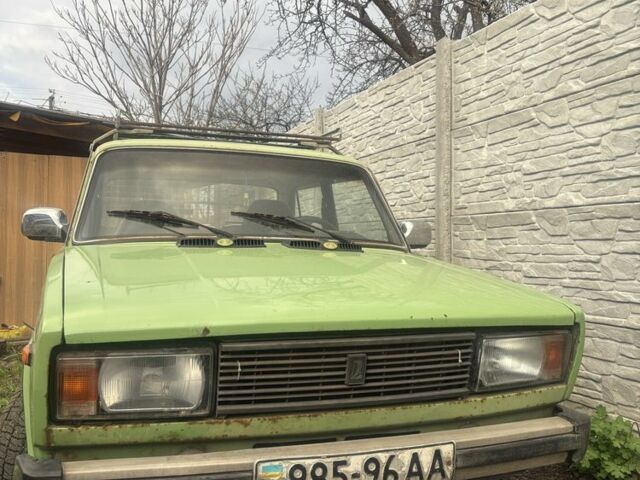 Зеленый ВАЗ 2105, объемом двигателя 1.1 л и пробегом 100 тыс. км за 700 $, фото 1 на Automoto.ua