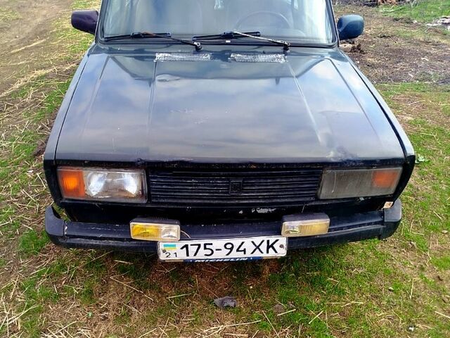 Зеленый ВАЗ 2105, объемом двигателя 1.1 л и пробегом 0 тыс. км за 270 $, фото 1 на Automoto.ua