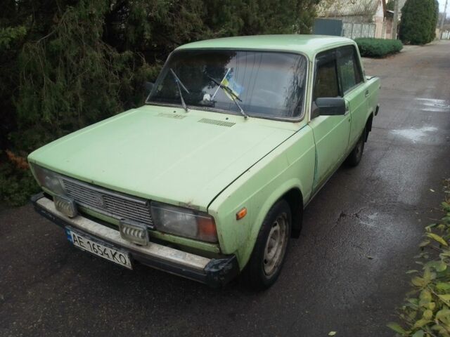 Зеленый ВАЗ 2105, объемом двигателя 1.3 л и пробегом 300 тыс. км за 652 $, фото 1 на Automoto.ua