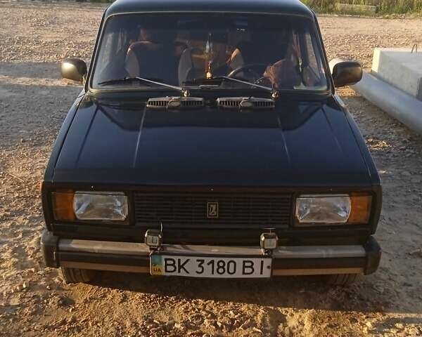 Зелений ВАЗ 2105, об'ємом двигуна 1.3 л та пробігом 92 тис. км за 800 $, фото 1 на Automoto.ua