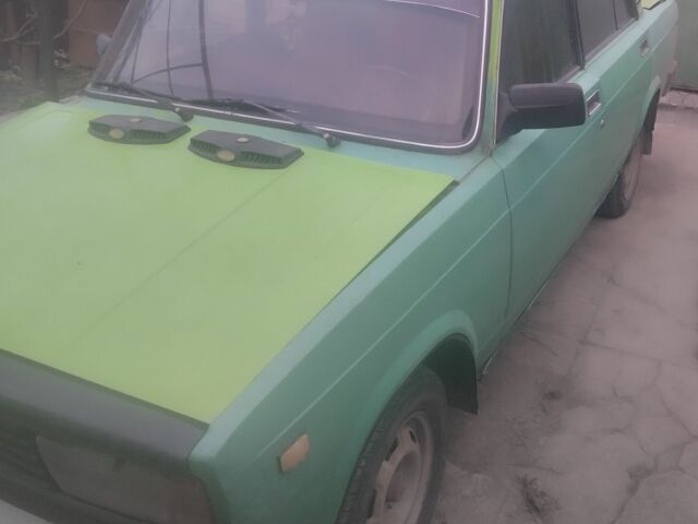 Зеленый ВАЗ 2105, объемом двигателя 1.3 л и пробегом 180 тыс. км за 600 $, фото 1 на Automoto.ua
