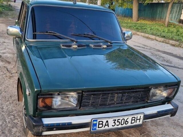 Зеленый ВАЗ 2105, объемом двигателя 1.5 л и пробегом 300 тыс. км за 1799 $, фото 1 на Automoto.ua