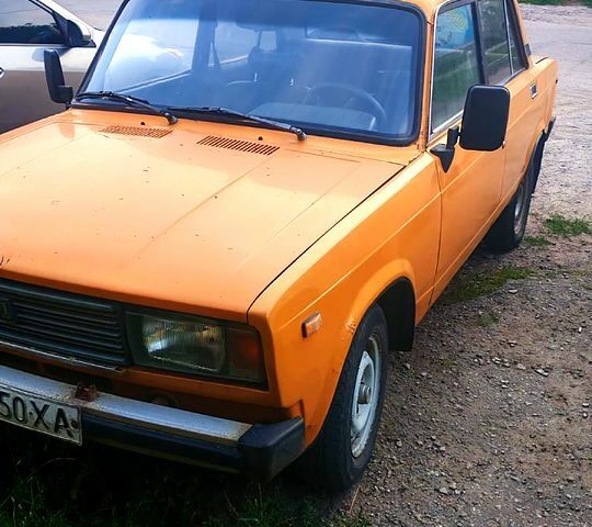 Оранжевый ВАЗ 2105, объемом двигателя 1.5 л и пробегом 76 тыс. км за 550 $, фото 1 на Automoto.ua