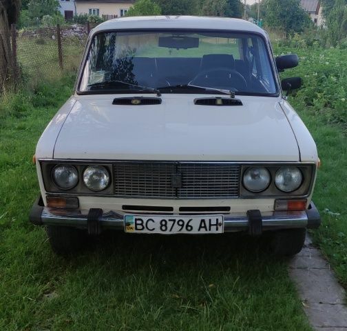 Белый ВАЗ 2106, объемом двигателя 1.3 л и пробегом 100 тыс. км за 800 $, фото 1 на Automoto.ua