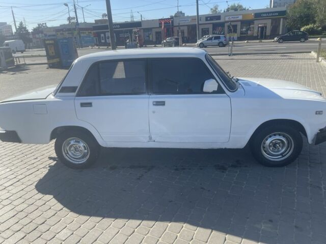 Белый ВАЗ 2106, объемом двигателя 1.5 л и пробегом 100 тыс. км за 677 $, фото 1 на Automoto.ua