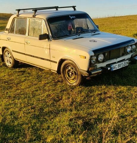 Белый ВАЗ 2106, объемом двигателя 1.3 л и пробегом 380 тыс. км за 414 $, фото 1 на Automoto.ua