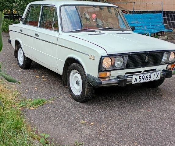 Белый ВАЗ 2106, объемом двигателя 1.5 л и пробегом 300 тыс. км за 604 $, фото 1 на Automoto.ua