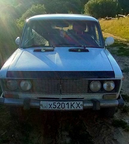 Белый ВАЗ 2106, объемом двигателя 1.3 л и пробегом 380 тыс. км за 450 $, фото 1 на Automoto.ua