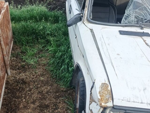Білий ВАЗ 2106, об'ємом двигуна 1.5 л та пробігом 50 тис. км за 341 $, фото 1 на Automoto.ua