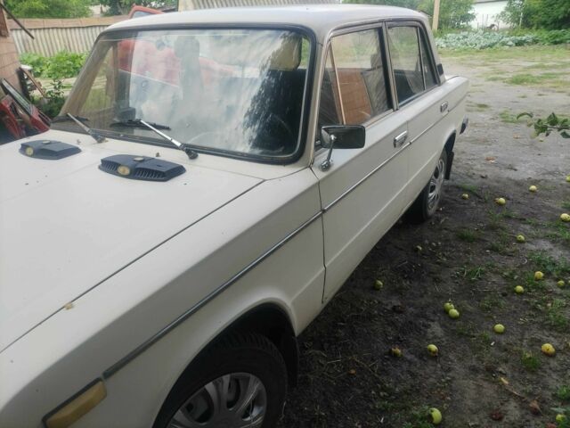 Белый ВАЗ 2106, объемом двигателя 1.3 л и пробегом 1000 тыс. км за 800 $, фото 1 на Automoto.ua