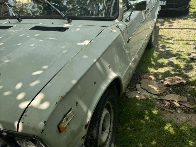 Белый ВАЗ 2106, объемом двигателя 0 л и пробегом 32 тыс. км за 300 $, фото 1 на Automoto.ua