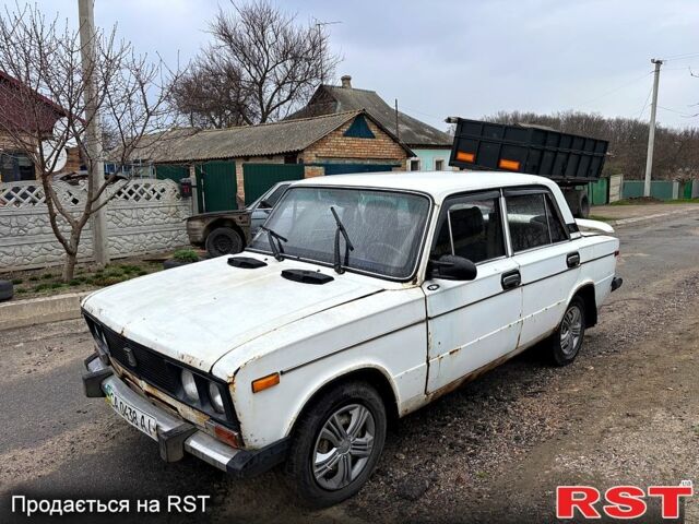 Белый ВАЗ 2106, объемом двигателя 1.6 л и пробегом 300 тыс. км за 340 $, фото 1 на Automoto.ua