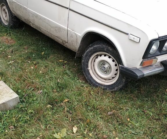 Белый ВАЗ 2106, объемом двигателя 0 л и пробегом 75 тыс. км за 300 $, фото 1 на Automoto.ua