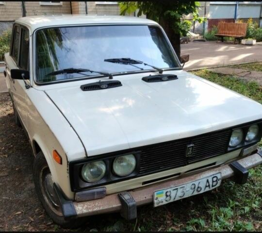 Белый ВАЗ 2106, объемом двигателя 0 л и пробегом 350 тыс. км за 582 $, фото 1 на Automoto.ua