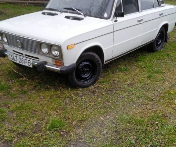 Белый ВАЗ 2106, объемом двигателя 3 л и пробегом 90 тыс. км за 880 $, фото 1 на Automoto.ua
