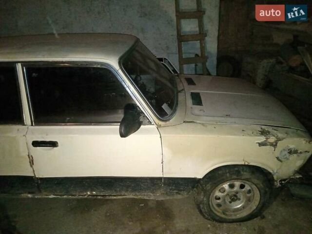 Білий ВАЗ 2106, об'ємом двигуна 1.5 л та пробігом 100 тис. км за 250 $, фото 1 на Automoto.ua