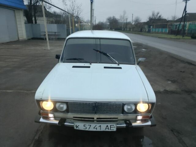 Белый ВАЗ 2106, объемом двигателя 1.3 л и пробегом 200 тыс. км за 500 $, фото 1 на Automoto.ua