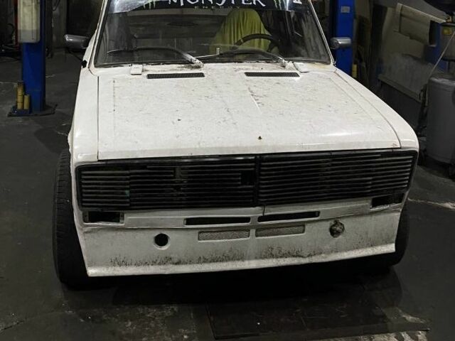 Белый ВАЗ 2106, объемом двигателя 1.8 л и пробегом 2 тыс. км за 1000 $, фото 1 на Automoto.ua