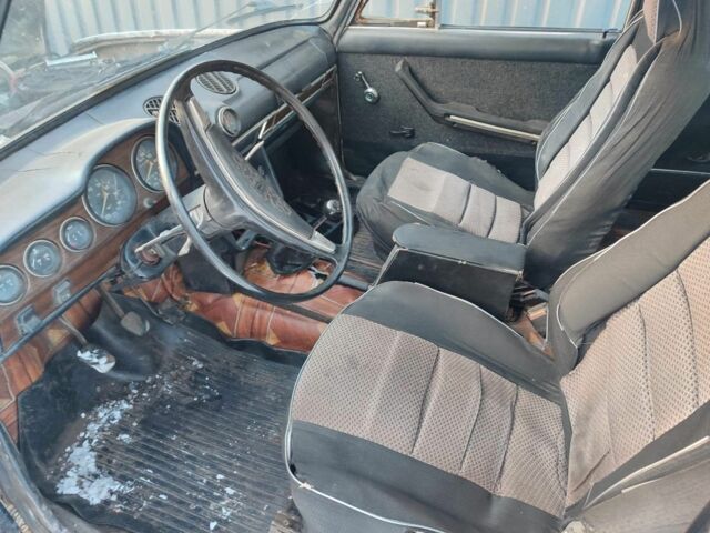 Белый ВАЗ 2106, объемом двигателя 0 л и пробегом 100 тыс. км за 226 $, фото 1 на Automoto.ua