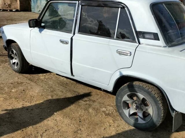 Белый ВАЗ 2106, объемом двигателя 1.3 л и пробегом 100 тыс. км за 850 $, фото 1 на Automoto.ua