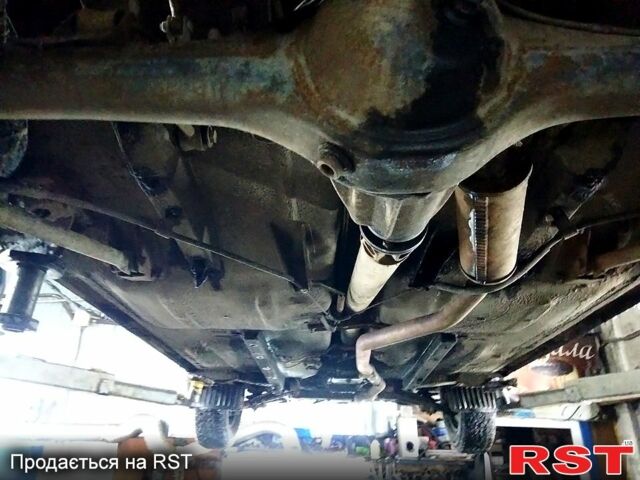 Белый ВАЗ 2106, объемом двигателя 1.3 л и пробегом 45 тыс. км за 1250 $, фото 1 на Automoto.ua