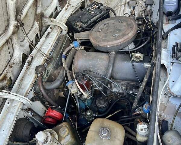 Белый ВАЗ 2106, объемом двигателя 1.5 л и пробегом 100 тыс. км за 500 $, фото 1 на Automoto.ua