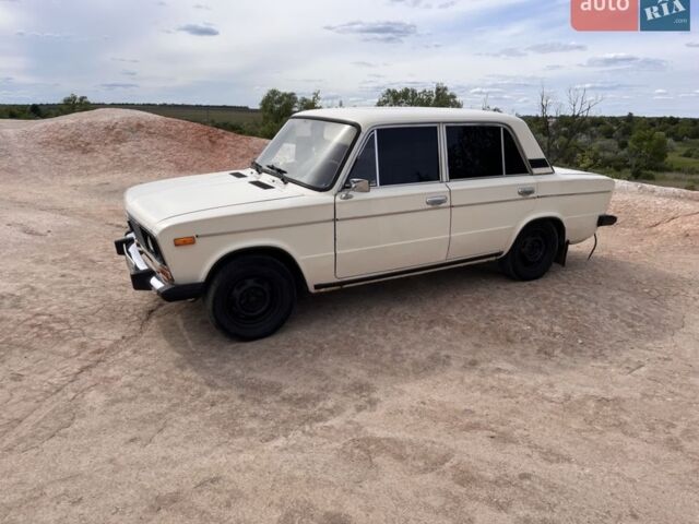 Белый ВАЗ 2106, объемом двигателя 1.3 л и пробегом 300 тыс. км за 800 $, фото 1 на Automoto.ua