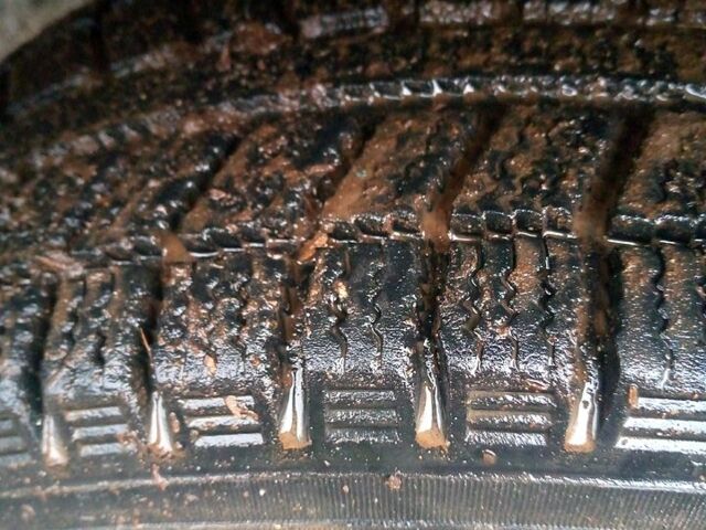 Белый ВАЗ 2106, объемом двигателя 1.3 л и пробегом 210 тыс. км за 307 $, фото 1 на Automoto.ua