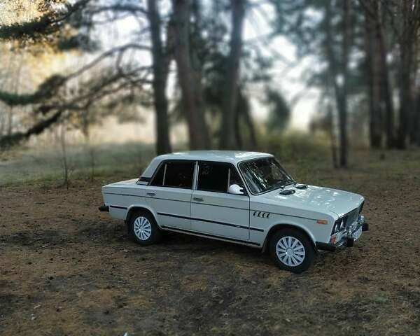 Белый ВАЗ 2106, объемом двигателя 1.3 л и пробегом 150 тыс. км за 1250 $, фото 1 на Automoto.ua
