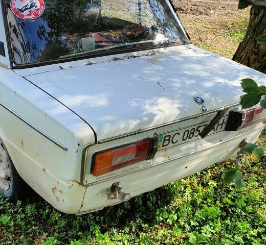 Белый ВАЗ 2106, объемом двигателя 1.3 л и пробегом 548 тыс. км за 10000 $, фото 1 на Automoto.ua