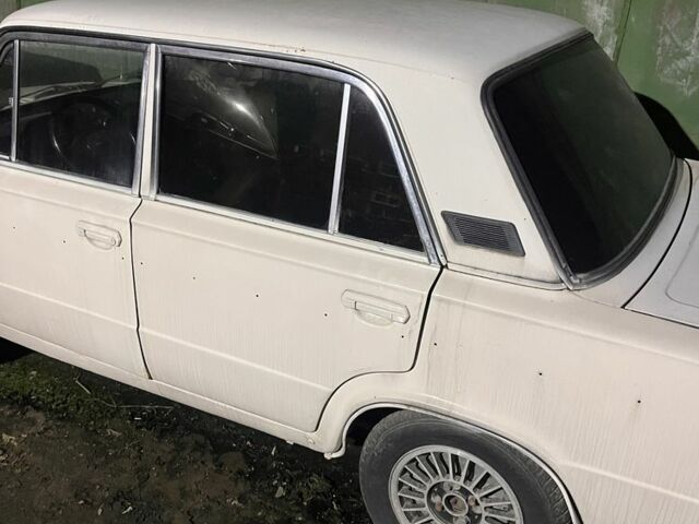 Бежевый ВАЗ 2106, объемом двигателя 1.3 л и пробегом 100 тыс. км за 357 $, фото 1 на Automoto.ua